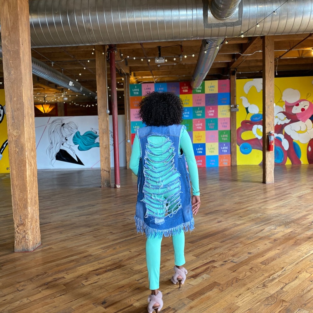 Jean jacket - Picture 2 of 4